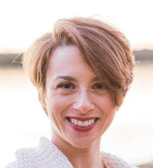 Dr. Paula Cristina Azevedo